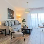 Azz Sevilla Torre De La Plata Apartamentos