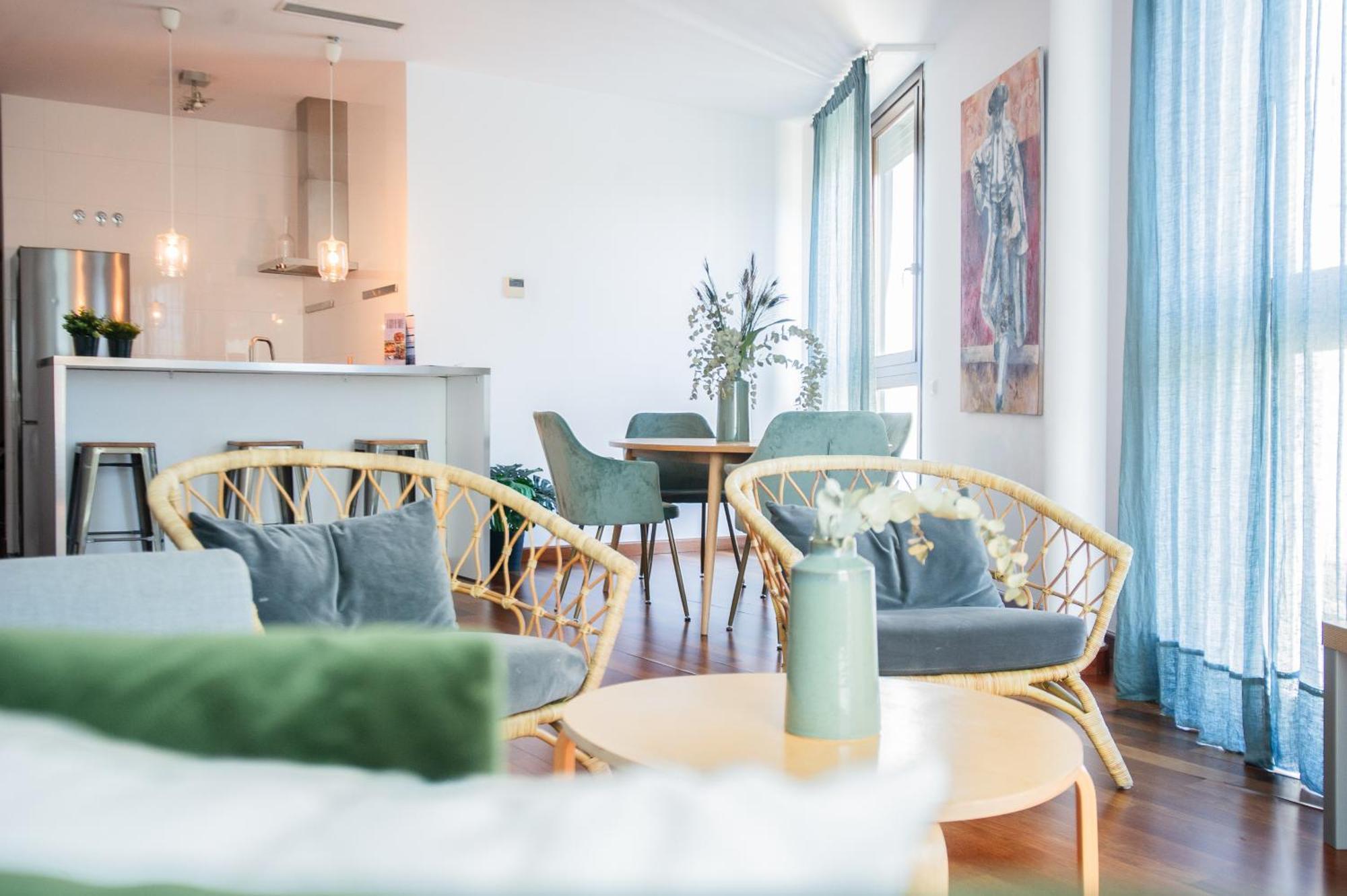 Apartamento Azz Torre De La Plata Sevilha